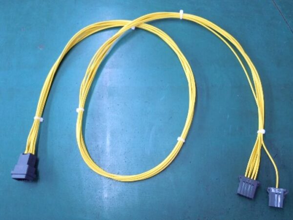 油圧用D3100コネクタ搭載 組ハーネス | 産業用ハーネス加工＆ユニット組立ソリューション